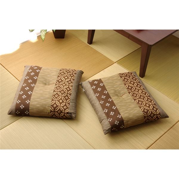 和柄 座布団 ブラウン 2枚組 側サイズ 約55×59cm 製品サイズ 約52×56cm 綿100% 日本製 ポリ綿 〔リビング 居間 店舗〕代引NG クッション・座布団 クッション