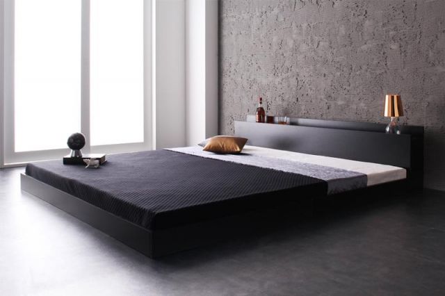 スーパSALE10倍＆4時間限定10％OFF 棚・コンセント付きフロアベッド スタンダードボンネルコイルマットレス付き セミダブル