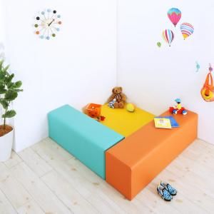 スーパSALE10倍＆4時間限定10％OFF プレイマット タイルカーペット 法人様必見。子供に安全安心のコーナー型キッズプレイマット 3点セット フロアマット1枚+スツール2枚 120×120