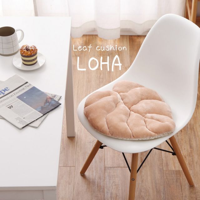 スーパSALE10倍＆4時間限定10％OFF 立体感のあるクッション リーフ シート 45×40cm