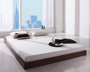 シンプルデザイン/ヘッドボードレスフロアベッド スタンダードボンネルコイルマットレス付き セミダブル 組立設置付