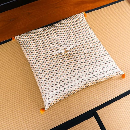 日本製 御前座布団 金襴 盆 法事 仏前 豪華 クッション性 約70×70cm