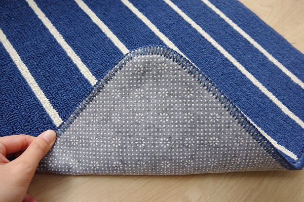 スーパSALE10倍＆4時間限定10％OFF キッチンマット/台所マット 【ネイビー 約45×240cm】 長方形 洗える 防滑加工 折りたたみ収納 シンプルボーダー【代引NG】