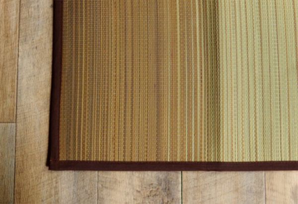 い草 ラグマット/絨毯 コンパクト ブラウン 約135×180cm 折りたたみ 防傷 不織布 裏貼り加工 消臭 調湿機能付 〔リビング〕代引NG