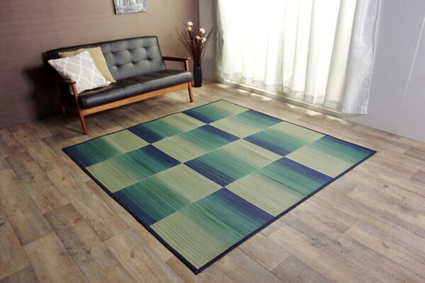 い草 ラグマット/絨毯 コンパクト ブラウン 約135×180cm 折りたたみ 防傷 不織布 裏貼り加工 消臭 調湿機能付 〔リビング〕代引NG
