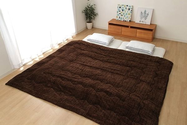 ファミリー対応 掛け布団/寝具 ストライプ ニードル レッド 約190×190cm 2人用 洗える 〔寝室 ベッドルーム〕代引NG