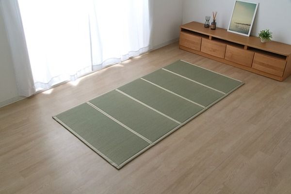 軽量 い草 ユニット畳マットレス 約100×200cm 折りたたみ可 抗菌 防臭 消臭 調湿 防音 断熱性 クッション性 防滑代引NG