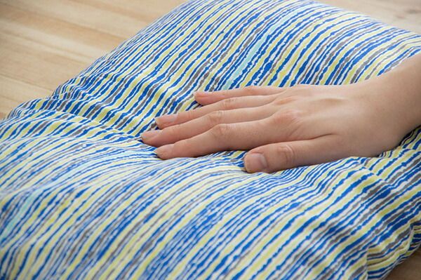 枕/ピロー 約35×50cm カバー付き 洗える 清潔 日本製 パイプ 〔ベッドルーム 寝室 リビング お昼寝〕代引NG