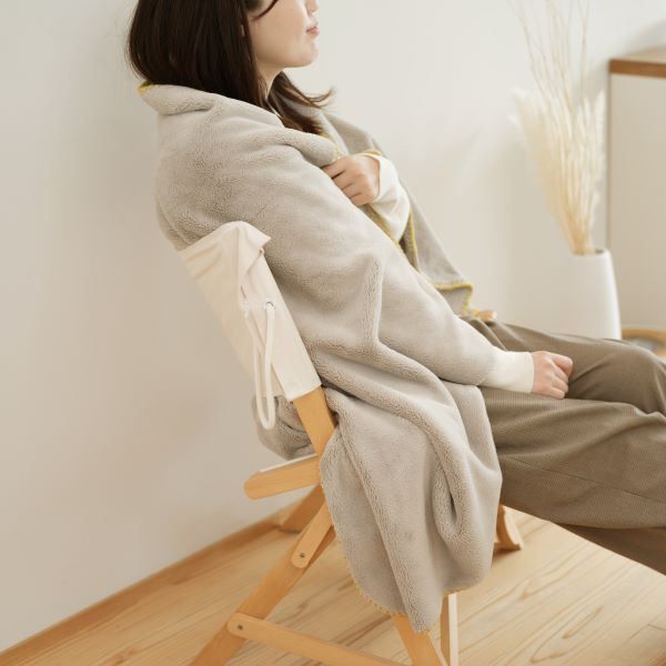 スーパSALE10倍＆4時間限定10％OFF ハーフケット 約100×140cm ベージュ ステッチ 吸湿発熱機能 もこもこあったか ブランケット リビング インテリア雑貨
