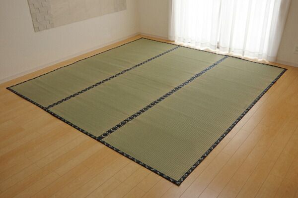 日本製 い草 上敷き/ラグマット 糸引織 江戸間4.5畳 約261×261cm 抗菌 防臭 調湿機能付き 梅花 〔リビング〕代引NG