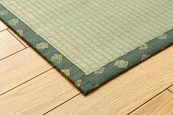 い草 上敷き/ラグマット 本間2畳 約191×191cm 裏：ウレタン張 フリーカット 日本製 抗菌 防臭 調湿 〔リビング〕代引NG