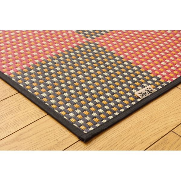 日本製 い草 花ござ/ラグマット 三重織 レッド 江戸間2畳 約174×174cm 抗菌 防臭 調湿 耐久性抜群 〔リビング〕代引NG